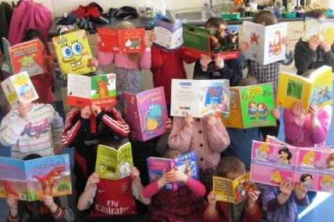 Feakle pupils enjoying Bookweek 2010